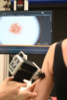 KI hilft beim Erkennen von schwarzem Hautkrebs (c)VLKH.jpg