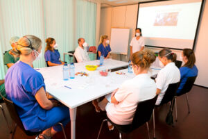 LKHB Geburtssimulationstraining 1.JPG