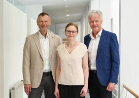 Gruppenbild GF Prim. Prof. Dr. med. univ. PhD Monika Hämmerle.jpg