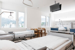 LKH_Bludenz_Neue Patientenzimmer (1).jpg
