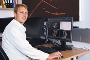 Bild 4_Internationaler Preis Medizinph_Dipl. Ing. Matthias Kowatsch_KHBG.jpg