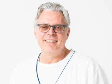  Reinhard Bacher