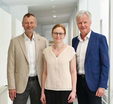 Gruppenbild GF Prim. Prof. Dr. med. univ. PhD Monika Hämmerle